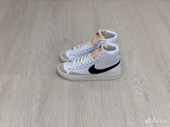 Кроссовки Nike Blazer Mid 77 Vintage White Black