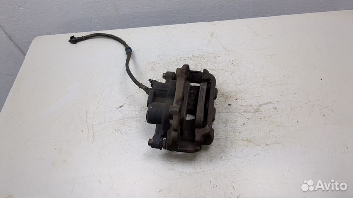 Суппорт левый передний Mercedes GLK X204