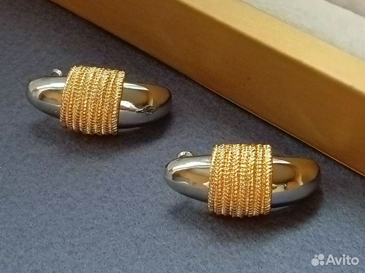 Серьги стильные