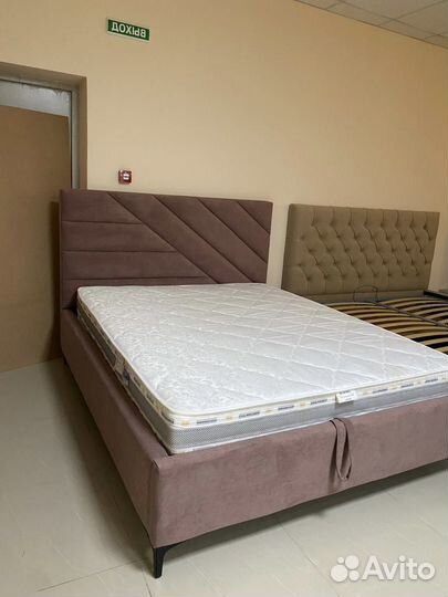 Кровать двуспальная Новая