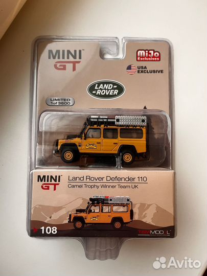 Mini GT Land Rover Defender 110 1 64