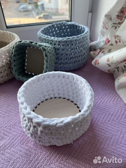 Вязанные корзинки ручной работы