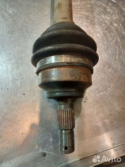 Передний привод левый Peugeot 307