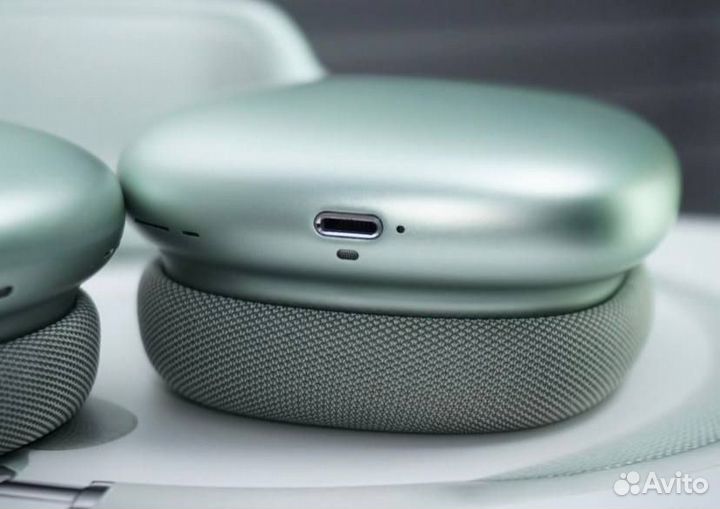 Беспроводные наушники AirPods Max зеленые