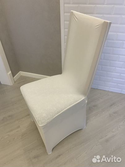 Чехлы белые универсальные на стулья