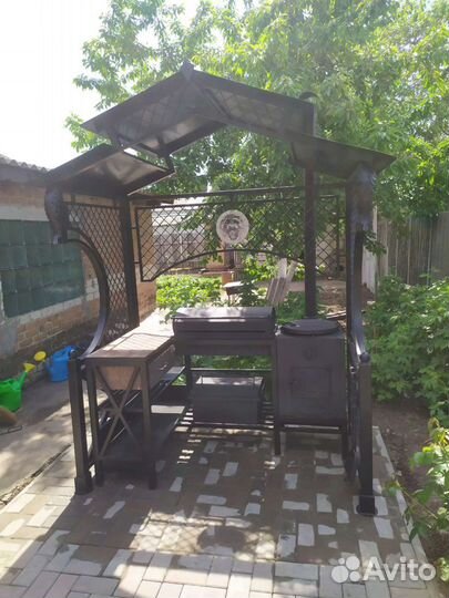 Мангал с печью под казан и крышей