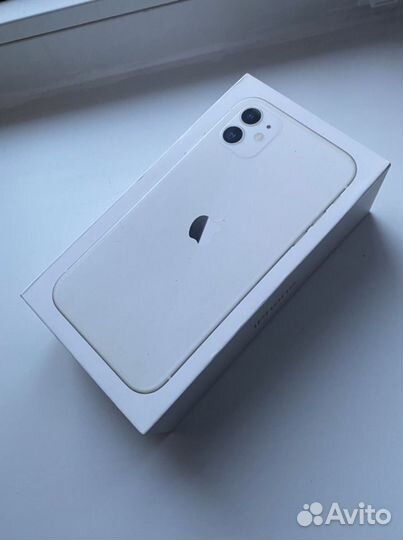 iPhone 11, 64 ГБ
