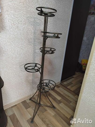 Подставка для цветов напольная металлическая