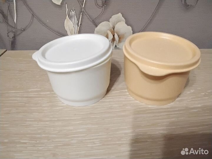 Закусочный стаканчик Tupperware