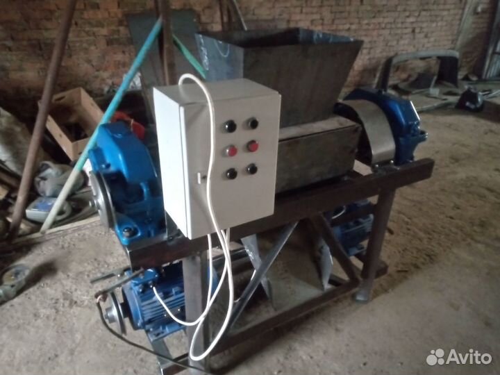 Шредер дробилка