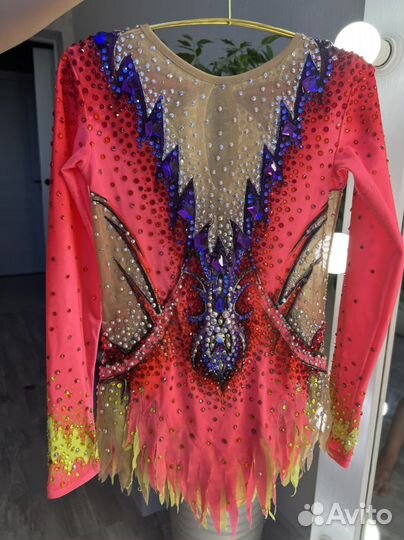 Продам купальник для художественной гимнастики