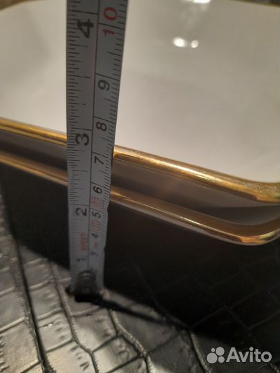 Тарелки для сервировки стола