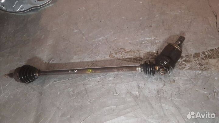 Полуось правая Nissan Almera N16 2000