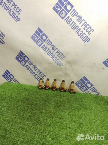 Форсунка Volvo S40 седан 2.4 B5244S 2008