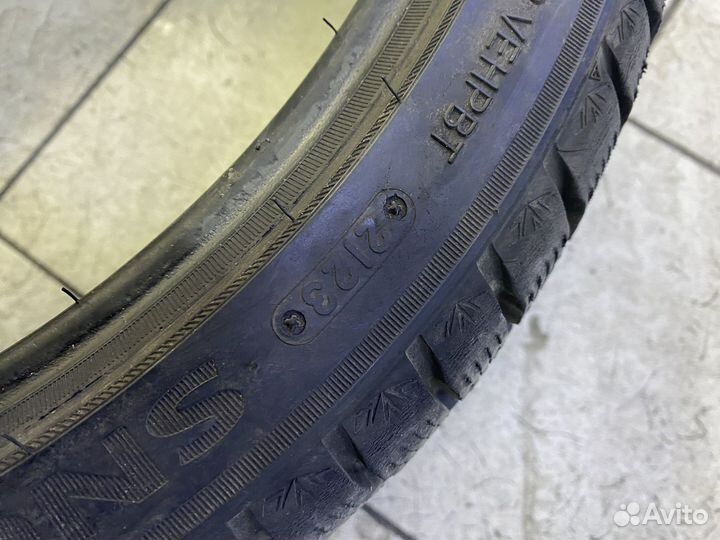 Triangle Snowlink TWT02 225/40 R18 92V