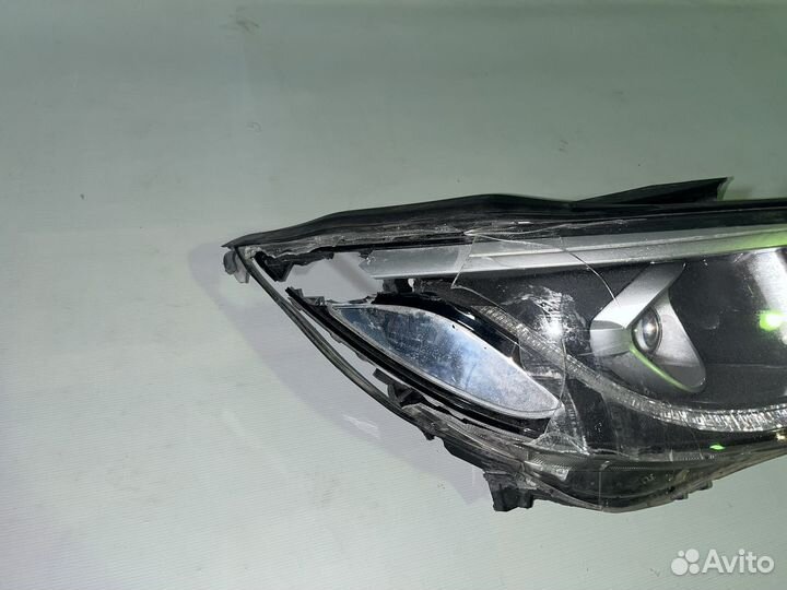 Фара правая Kia carnival 3, 92102-A9