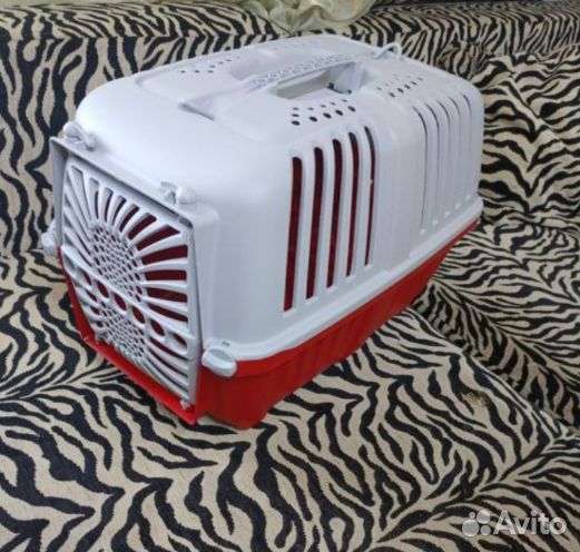 Переноска для кошек и собак