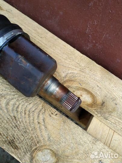 Привод передний правый Volkswagen Passat B6 1.8