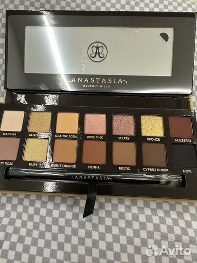 Anastasia beverly hills тушь, гель для бровей