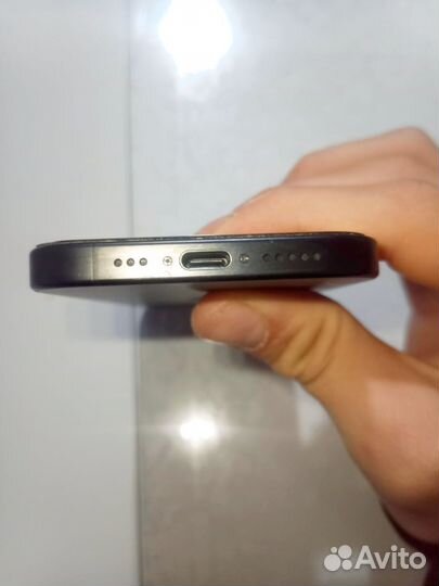 iPhone 15 Pro, 256 ГБ