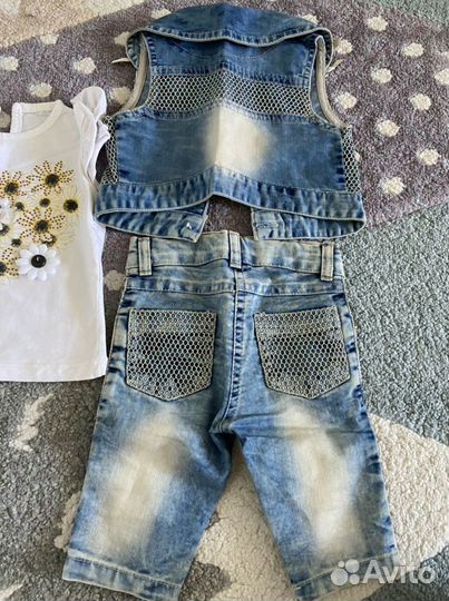 Джинсовый костюм с футболкой для девочки