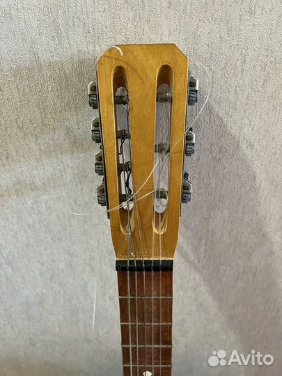 Гитара акустическая