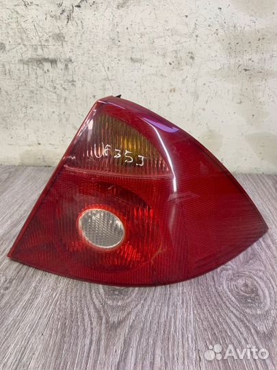 Фонарь задний правый Ford Mondeo хетчбэк 5-ти дв