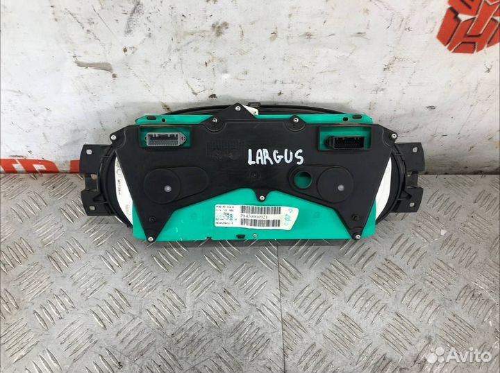 Панель приборов Лада Ларгус