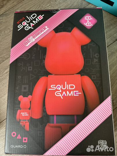 Bearbrick Squid Game Worker 400% + 100%