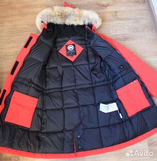 Пуховик женский Canada Goose р-р XS