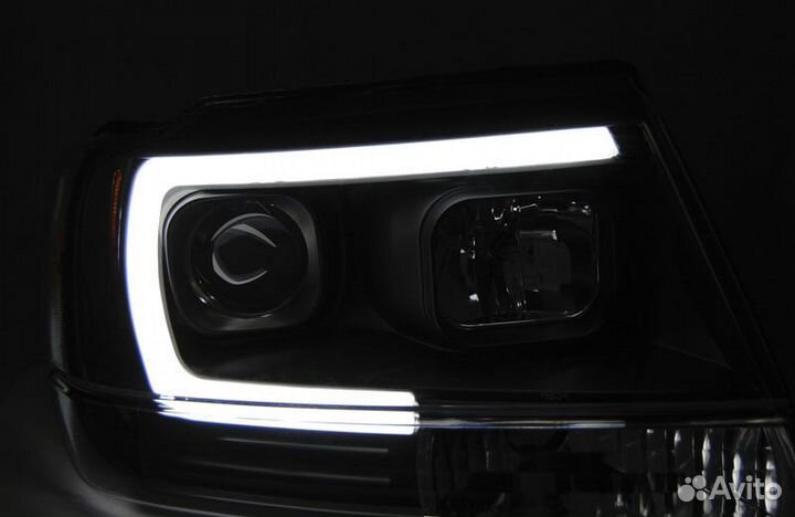 Фары Jeep Grand Cherokee WJ (99-05) lpch24
