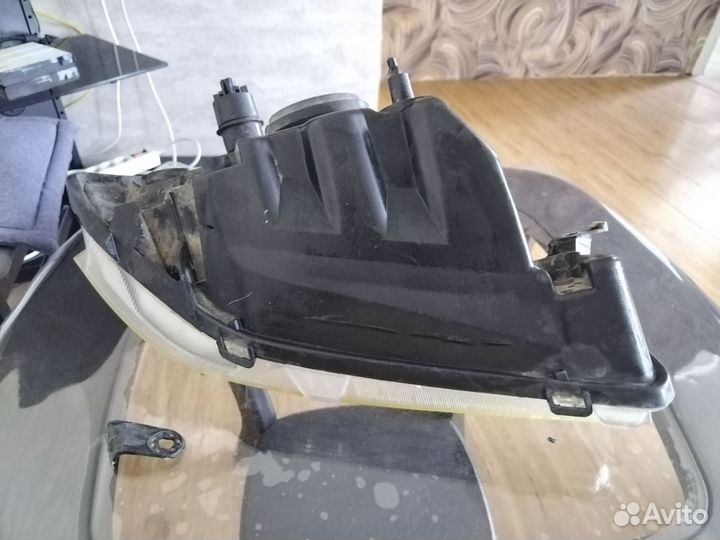 Фара левая Logan I