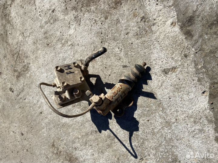 Рабочий цилиндр сцепления Мицубиси л200