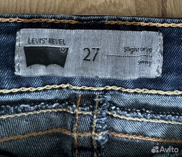 Джинсы levis 27р