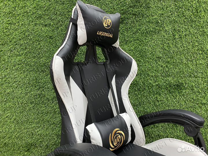 Компьютерное игровое кресло с массажером подножкой