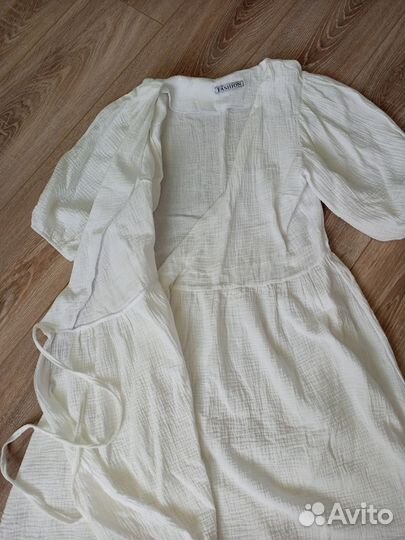 На брони Платье летнее 42-44