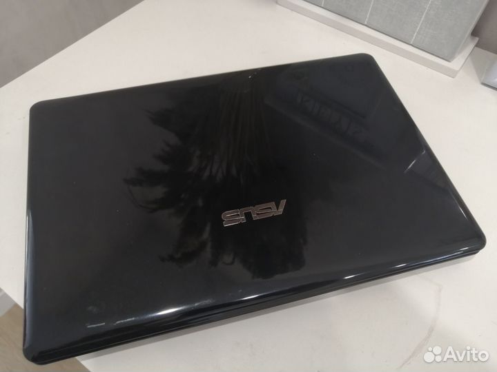 Ноутбук asus