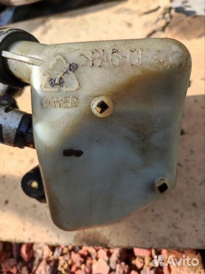 Бачок гидроусилителя Mazda 323 f BA