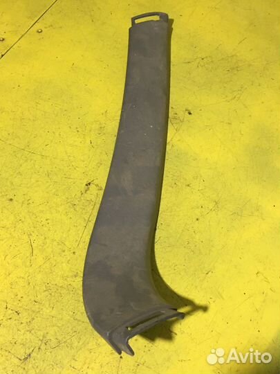 Обшивка двери багажника левая Hyundai Matrix