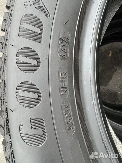 Goodyear UltraGrip Ice 2 205/60 R16 96T
