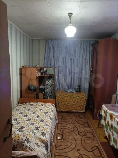 Комната 28,3 м² в 5-к., 2/5 эт.