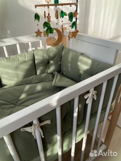 Бортики в кроватку новые