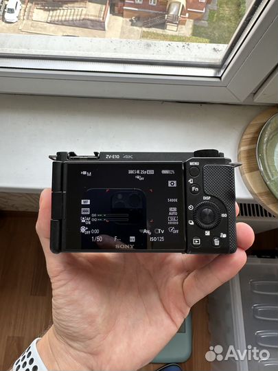 Фотоаппарат Sony ZV-E10 Body (состояние нового)
