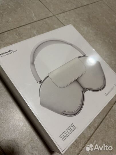 AirPods MAX silver
