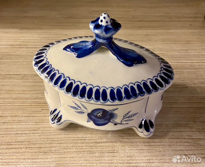 Шкатулка (сахарница) гжель