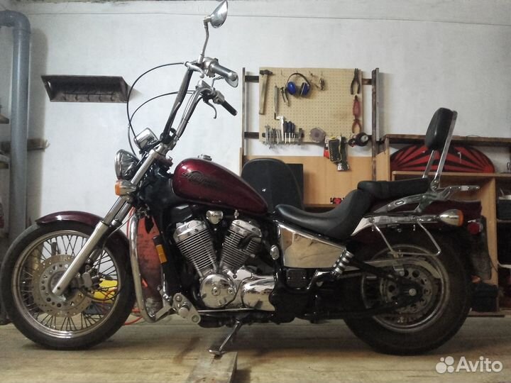Honda VT600CD (Shadow VLX Deluxe)