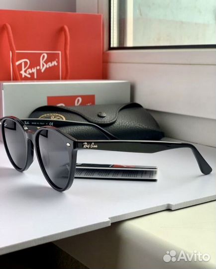 Очки ray ban hightatreet черные