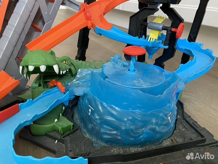 Трек хот вилс автомойка