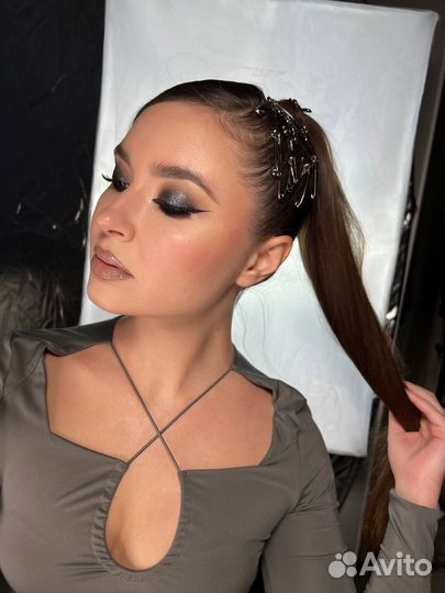 Модель на макияж+ Укладка