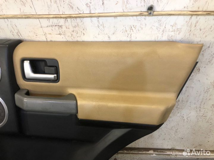 Обшивка дверная задняя правая Discovery III